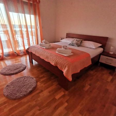 Apartament Jukic Светі Филип-і-Яков Екстер'єр фото