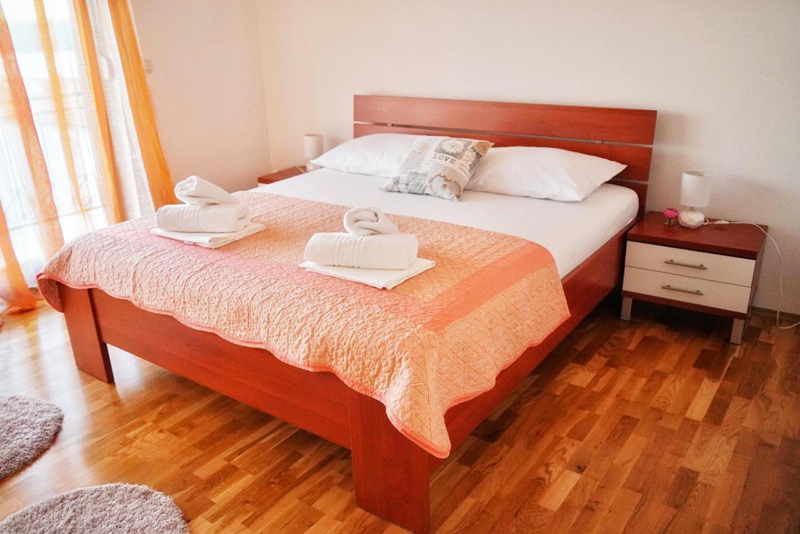 Apartament Jukic Светі Филип-і-Яков Екстер'єр фото