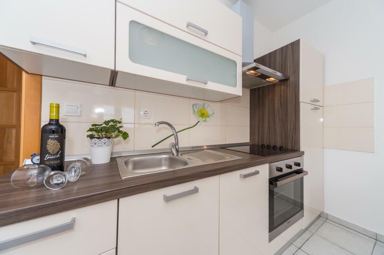 Apartament Jukic Светі Филип-і-Яков Екстер'єр фото